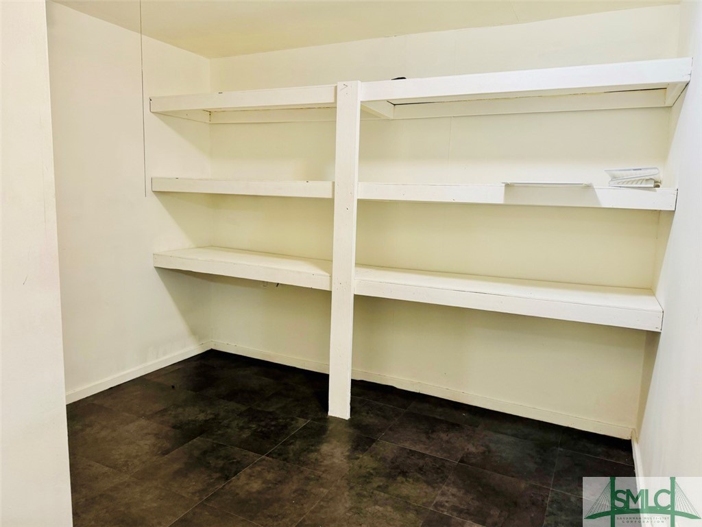 506 Woodley Road Savannah, GA 31419 - Photo 4 of 15 Gallery Image 4