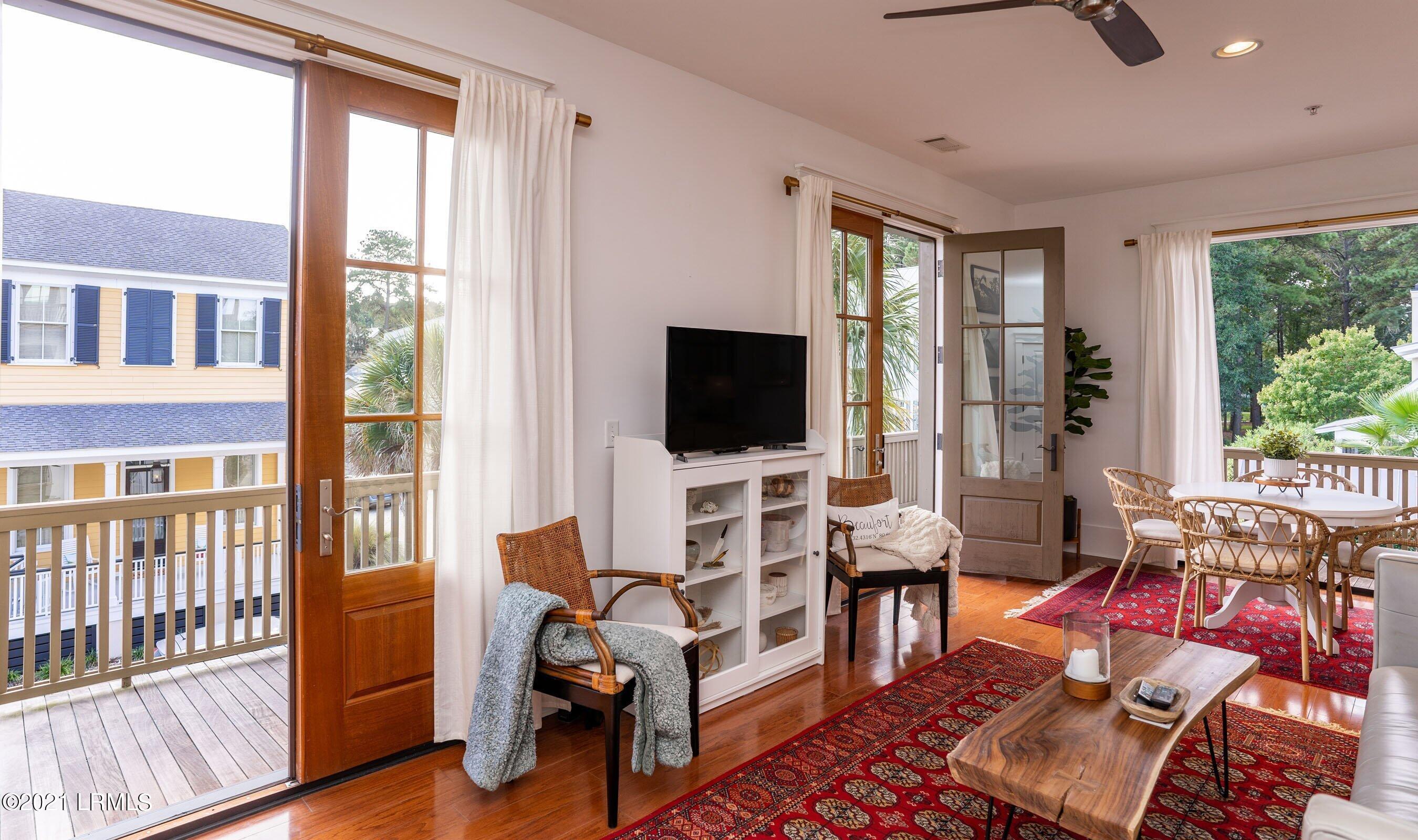 14 Abbey Row, Unit 2A Beaufort, SC 29906 - Photo 4 of 50 DSC05300-1.jpg-SMALL