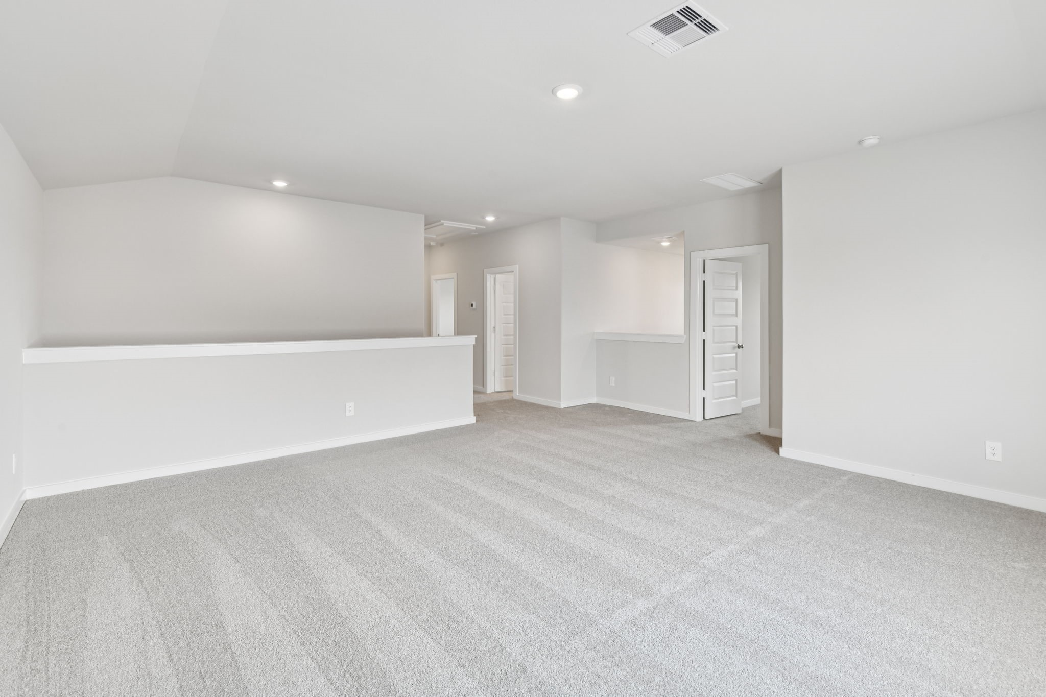 5810 Chamberlain Crossing Rosenberg, TX 77471 - Photo 27 of 46 Photo is not of the actual home, but is an inspirational photo of builder’s model home and may depict options, furnishings, and/or decorator features that are not included