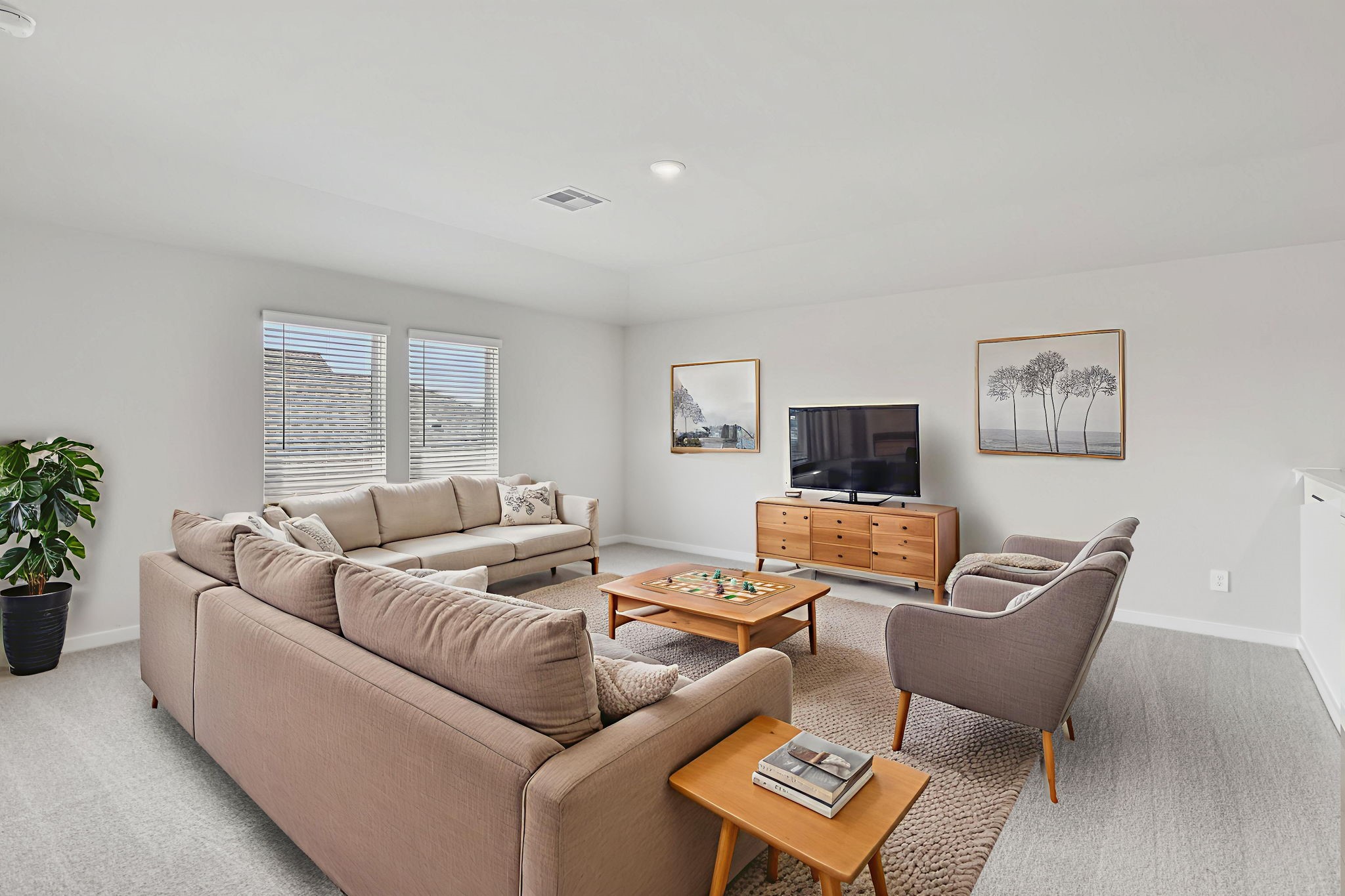 5810 Chamberlain Crossing Rosenberg, TX 77471 - Photo 29 of 46 Photo is not of the actual home, but is an inspirational photo of builder’s model home and may depict options, furnishings, and/or decorator features that are not included