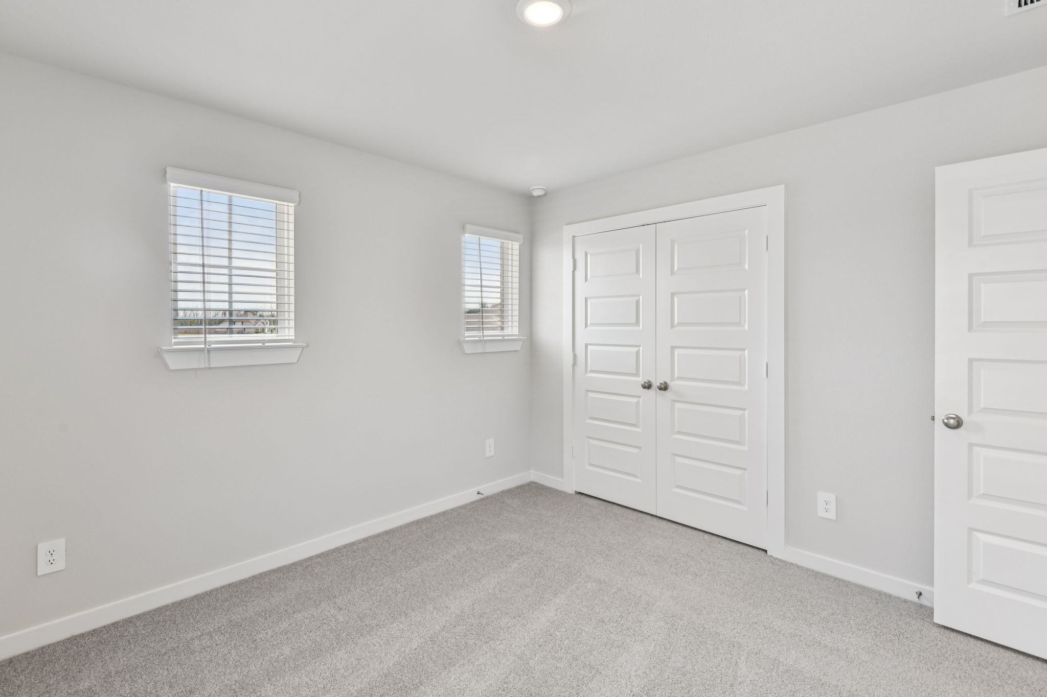 5810 Chamberlain Crossing Rosenberg, TX 77471 - Photo 41 of 46 Photo is not of the actual home, but is an inspirational photo of builder’s model home and may depict options, furnishings, and/or decorator features that are not included