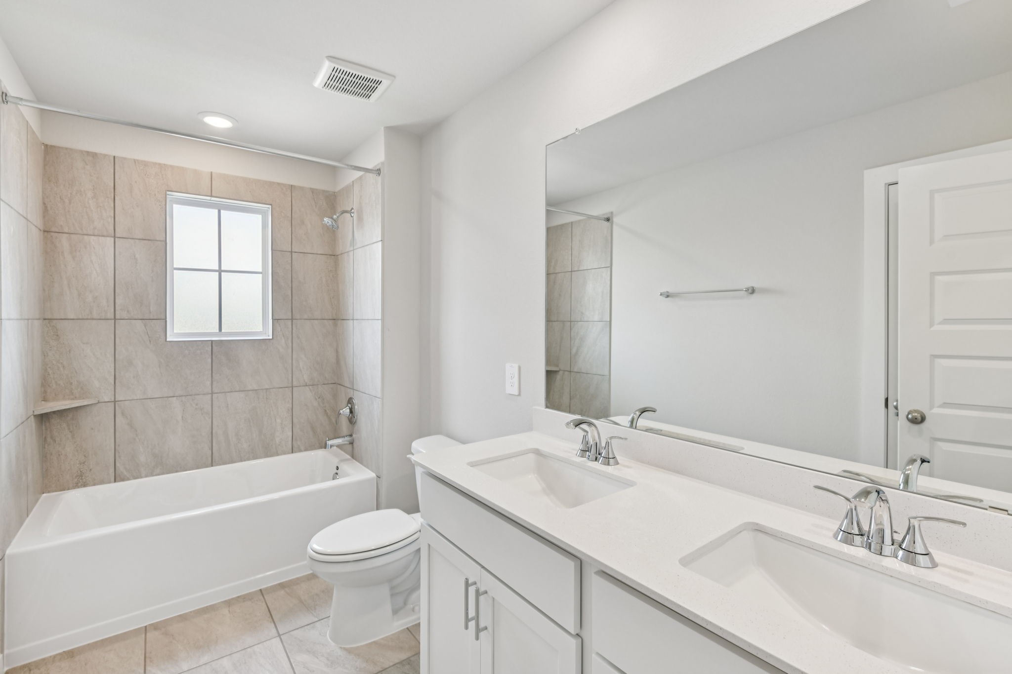 5810 Chamberlain Crossing Rosenberg, TX 77471 - Photo 42 of 46 Photo is not of the actual home, but is an inspirational photo of builder’s model home and may depict options, furnishings, and/or decorator features that are not included