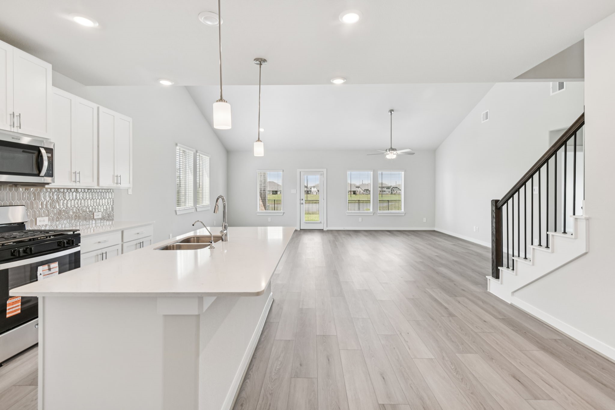 5810 Chamberlain Crossing Rosenberg, TX 77471 - Photo 6 of 46 Photo is not of the actual home, but is an inspirational photo of builder’s model home and may depict options, furnishings, and/or decorator features that are not included