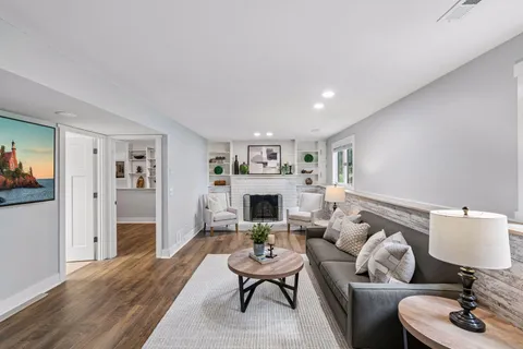 $425,000 | 9791 Ives Lane North, Maple Grove, MN 55369