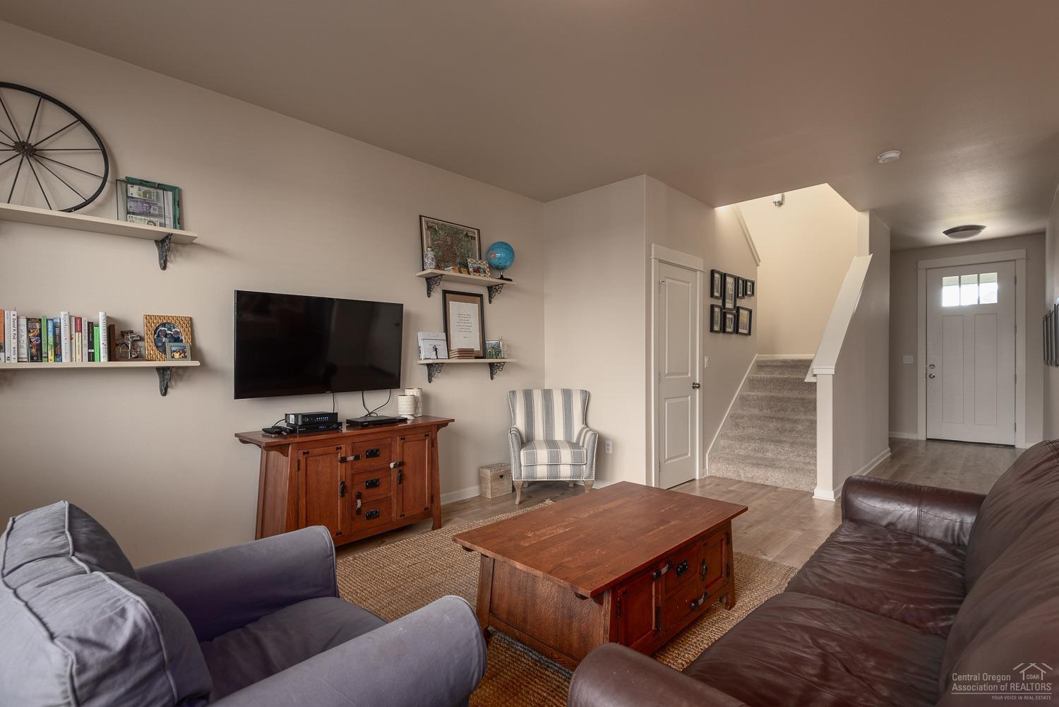 61589 Southeast Alstrup Road Bend, OR 97702 - Photo 2 of 20 Additional Photo