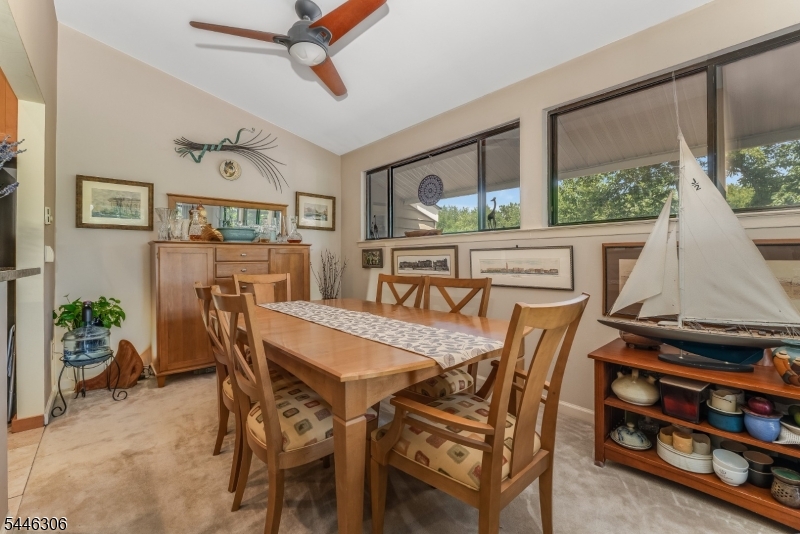 35 North Slope Clinton, NJ 08809 - Photo 19 of 43