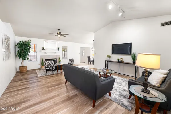 $425,000 | 11016 North 15th Street, Phoenix, AZ 85020