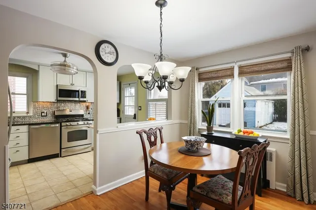 $725,000 | 409 South Union Avenue, Cranford, NJ 07016