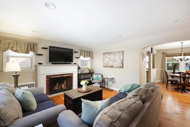 $725,000 | 409 South Union Avenue, Cranford, NJ 07016