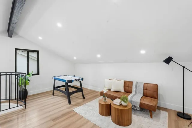 $1,575,000 | 4375 Calle De Vida, San Diego, CA 92124