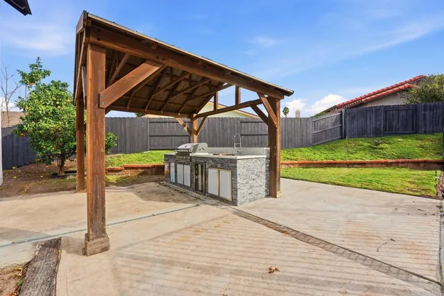 $1,575,000 | 4375 Calle De Vida, San Diego, CA 92124