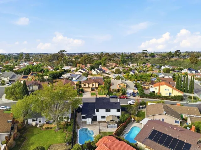 $1,575,000 | 4375 Calle De Vida, San Diego, CA 92124