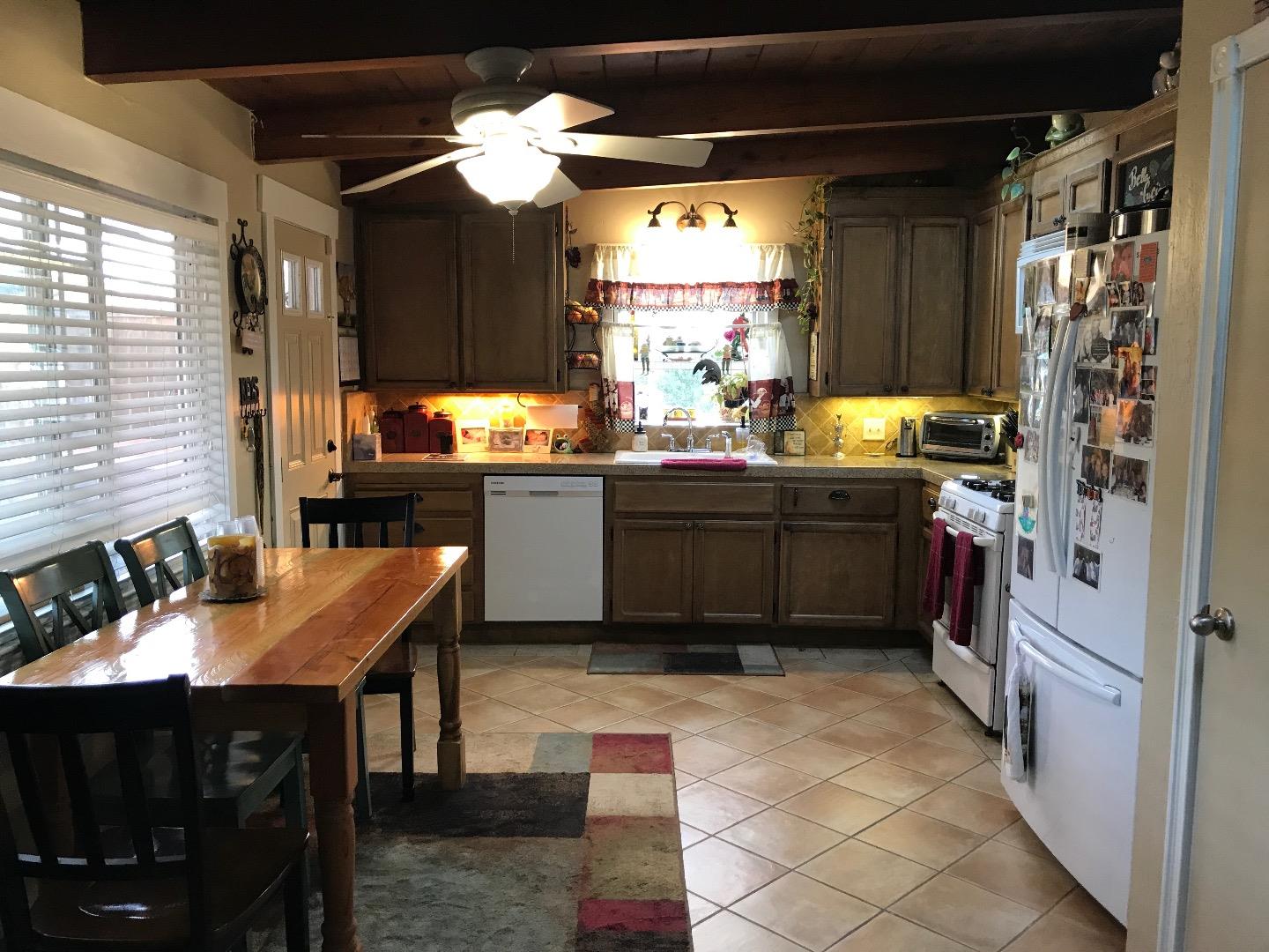 18832 Moro Road Salinas, CA 93907 - Photo 19 of 46 Gallery Image 19