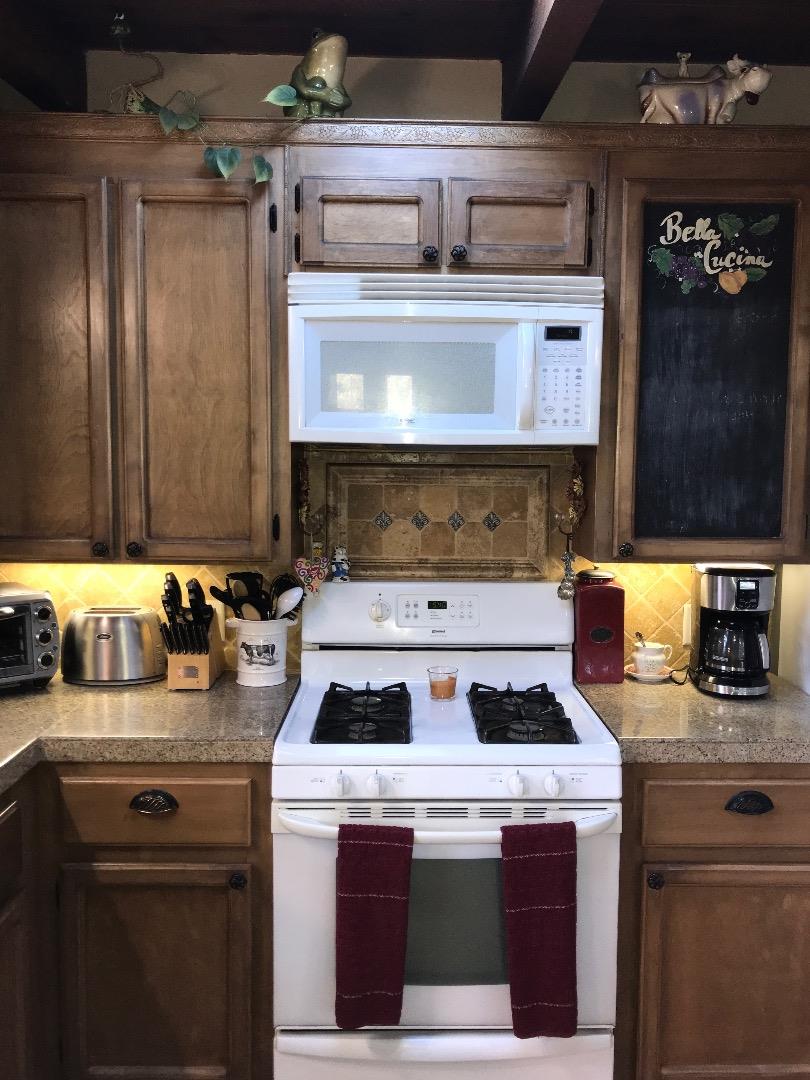 18832 Moro Road Salinas, CA 93907 - Photo 20 of 46 Gallery Image 20