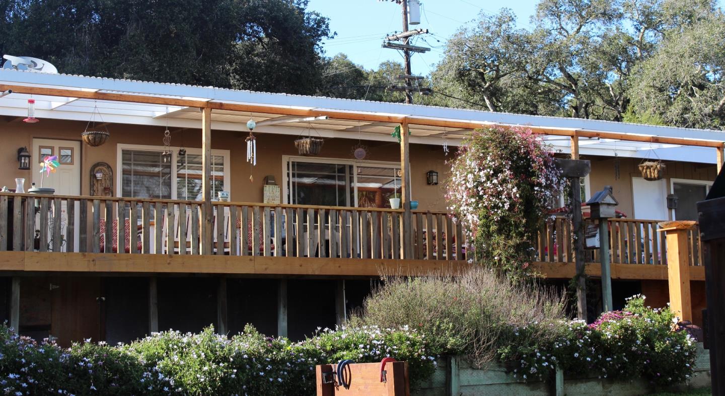 18832 Moro Road Salinas, CA 93907 - Photo 4 of 46 Gallery Image 4