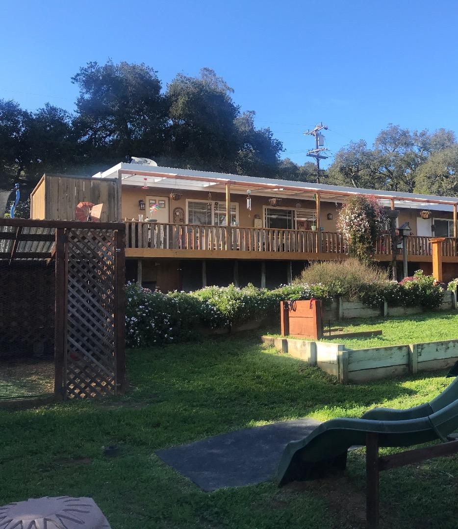18832 Moro Road Salinas, CA 93907 - Photo 5 of 46 Gallery Image 5
