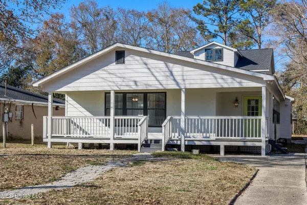 $389,900 | 200 Larosa Road, Long Beach, MS 39560