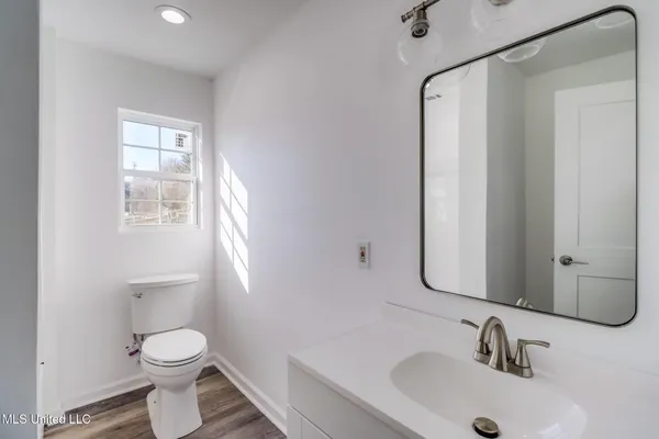 $389,900 | 200 Larosa Road, Long Beach, MS 39560