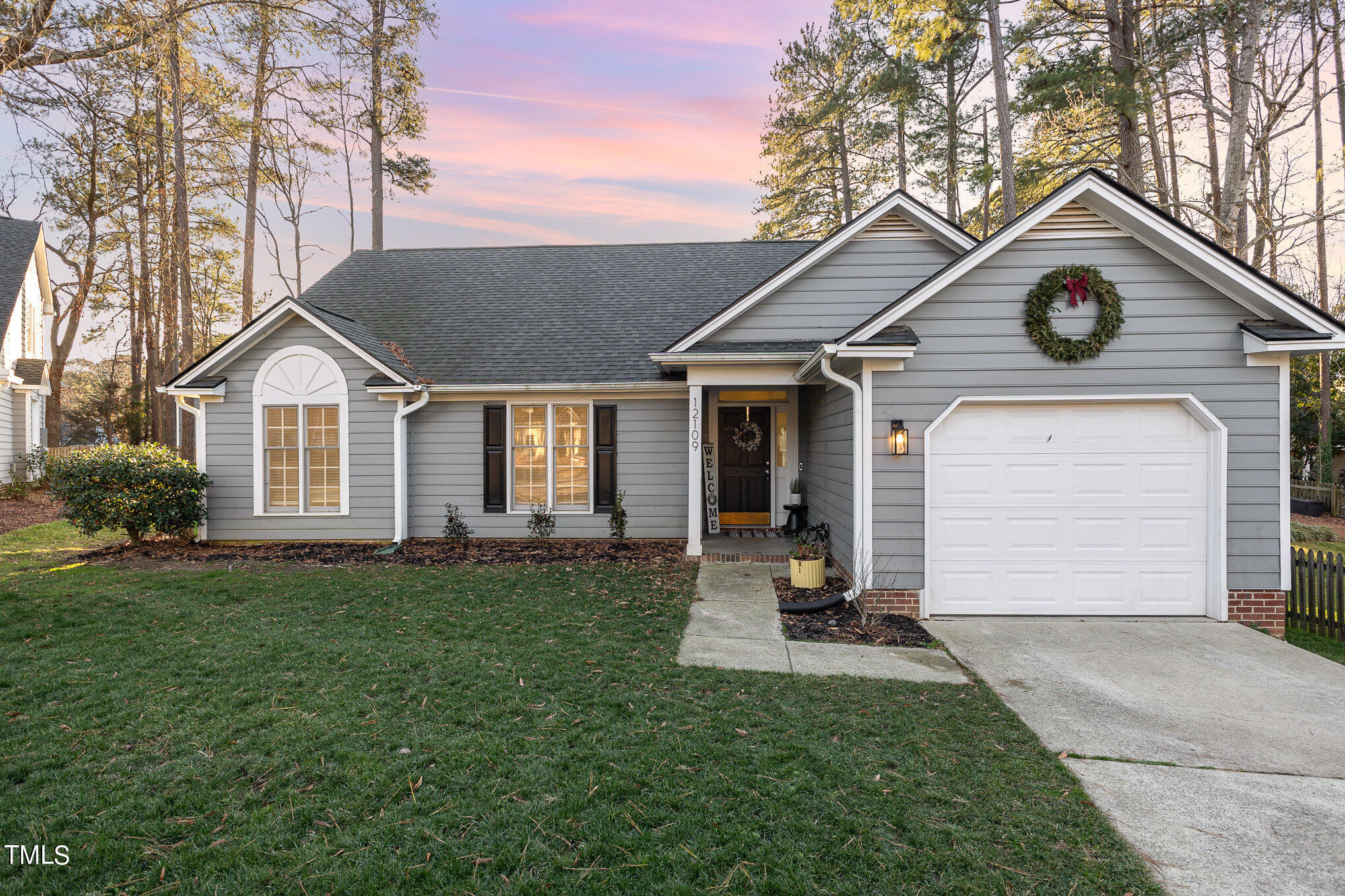 12109 Queensbridge Court Raleigh, NC 27613 - Photo 21 of 21 002_cy1a7037-edit-1