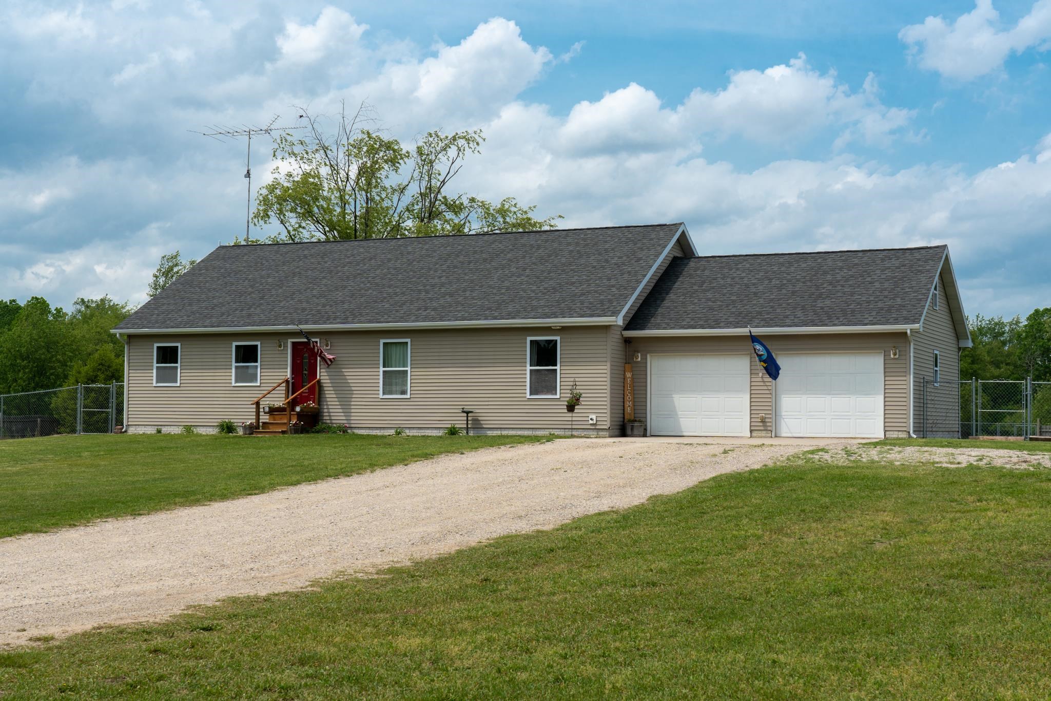 11315 East Valley Road Mount Pleasant, MI 48858 - Photo 1 of 55 1909680.JPG