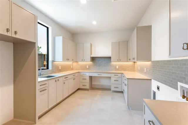 $3,875,000 | 7522 Midbury Drive, Dallas, TX 75230