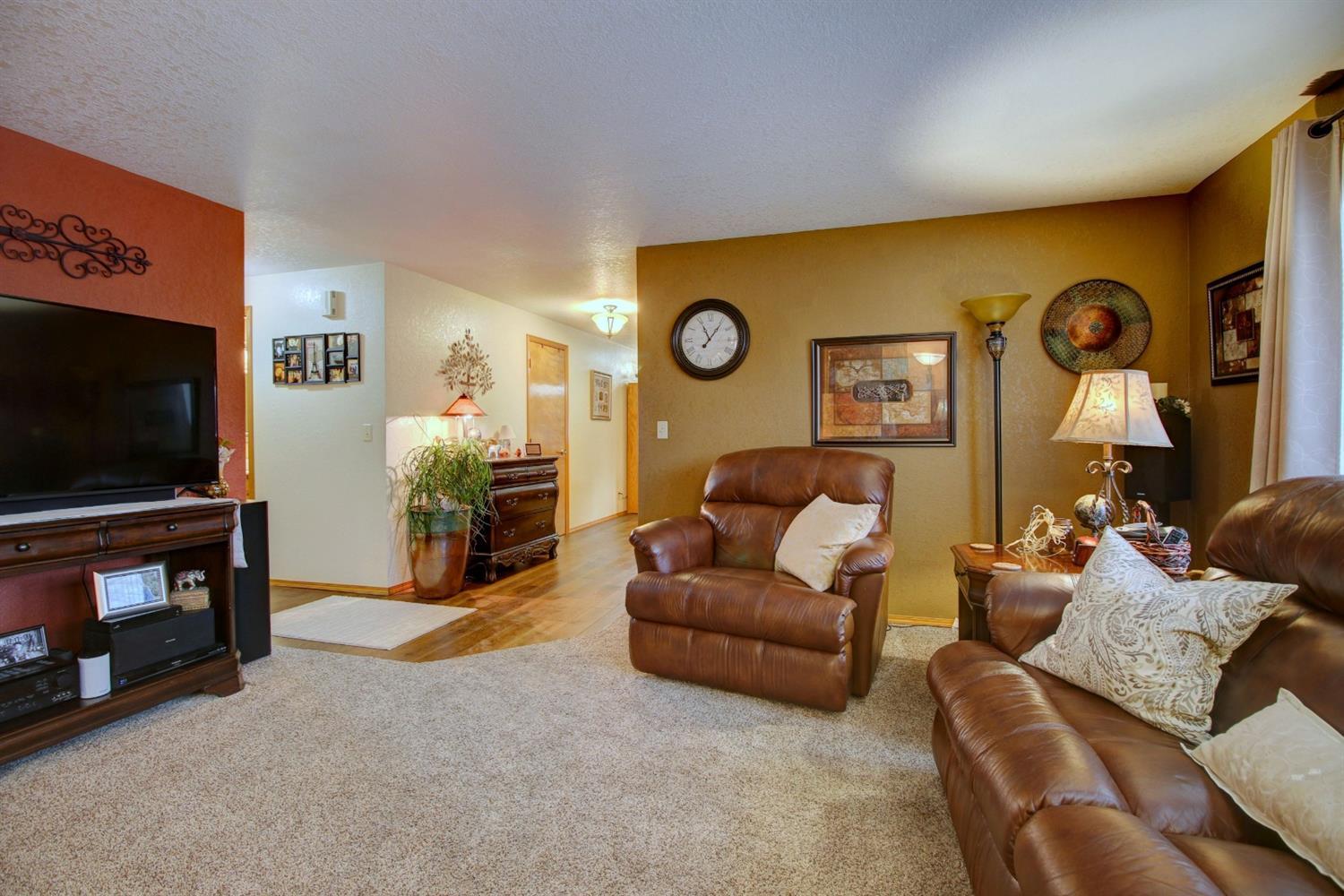 297 Brandon Street Central Point, OR 97502 - Photo 5 of 33 Additional Photo