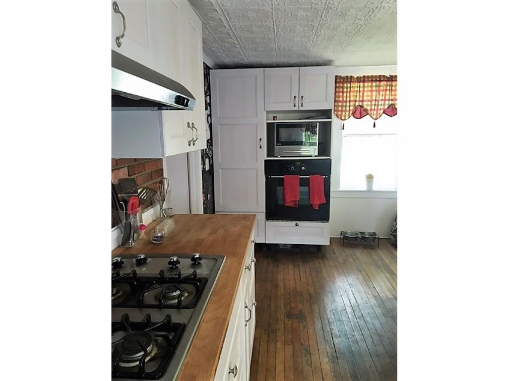 117 Ponemah Road Amherst, NH 03031 - Photo 3 of 32