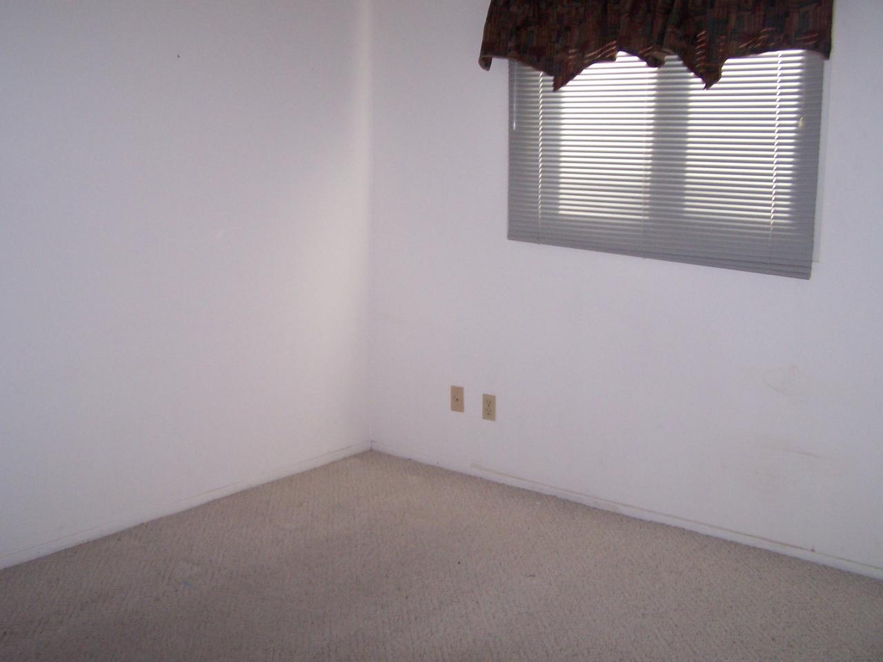 6625 South La Rosa Drive Tempe, AZ 85283 - Photo 7 of 9 SPACIOUS SECONDARY BEDROOMS