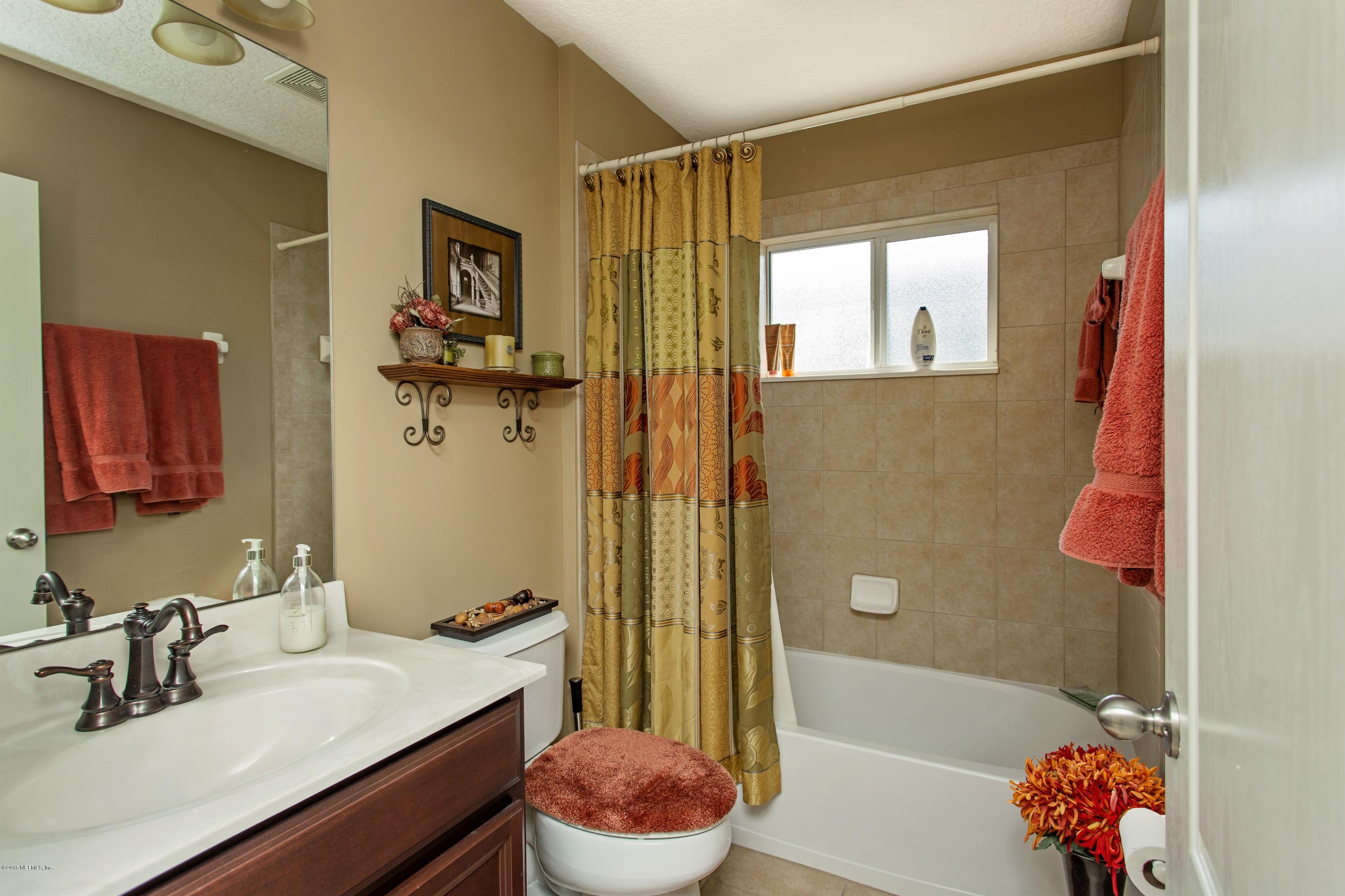 6027 Shadehill Road Jacksonville, FL 32258 - Photo 19 of 28 019_Bathroom