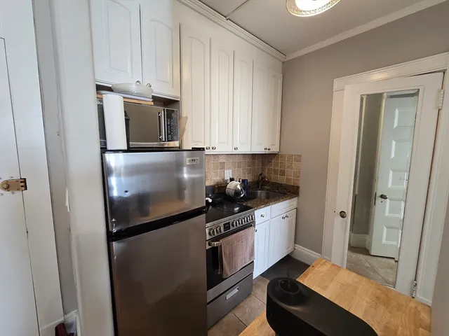 $3,100 | 21 Beacon Street, Unit 10C, Boston, MA 02108