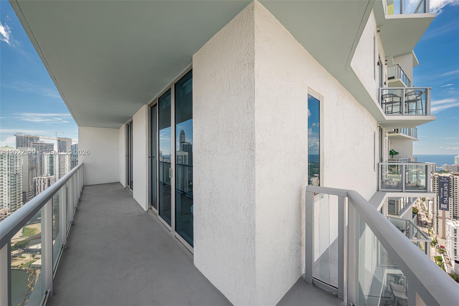185 Southwest 7th Street, Unit 4201 Miami, FL 33130 - Photo 25 of 28 Photo 25