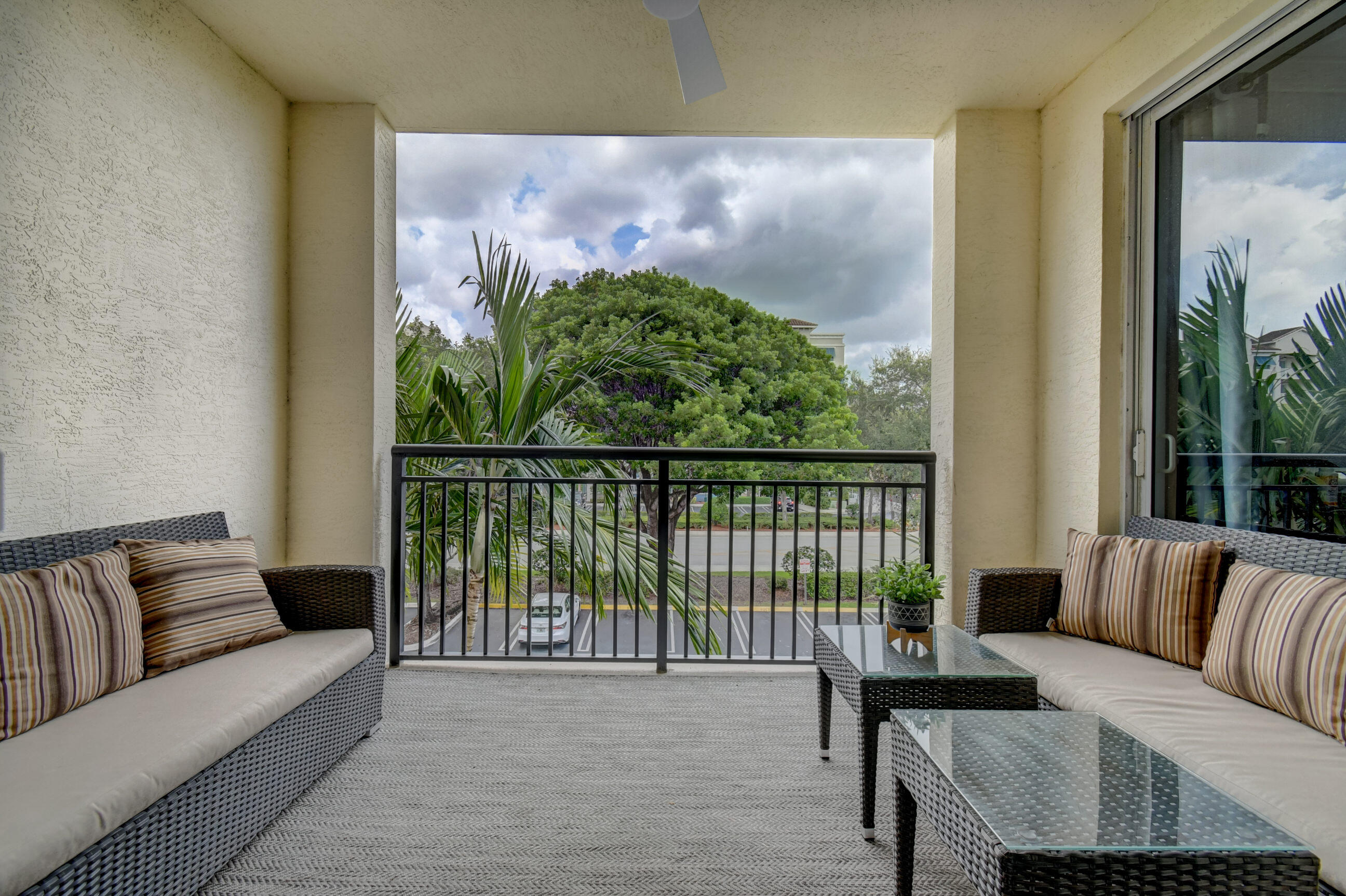1 Renaissance Way, Unit 314 Boynton Beach, FL 33426 - Photo 19 of 30 32_dsc_9618_19_20_21_22