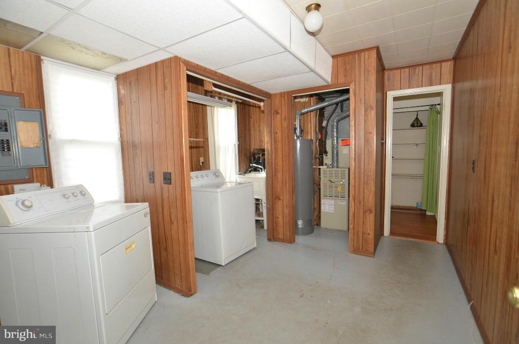 6711 Garrett Road Derwood, MD 20855 - Photo 17 of 21 a view of utility room with washer and dryer