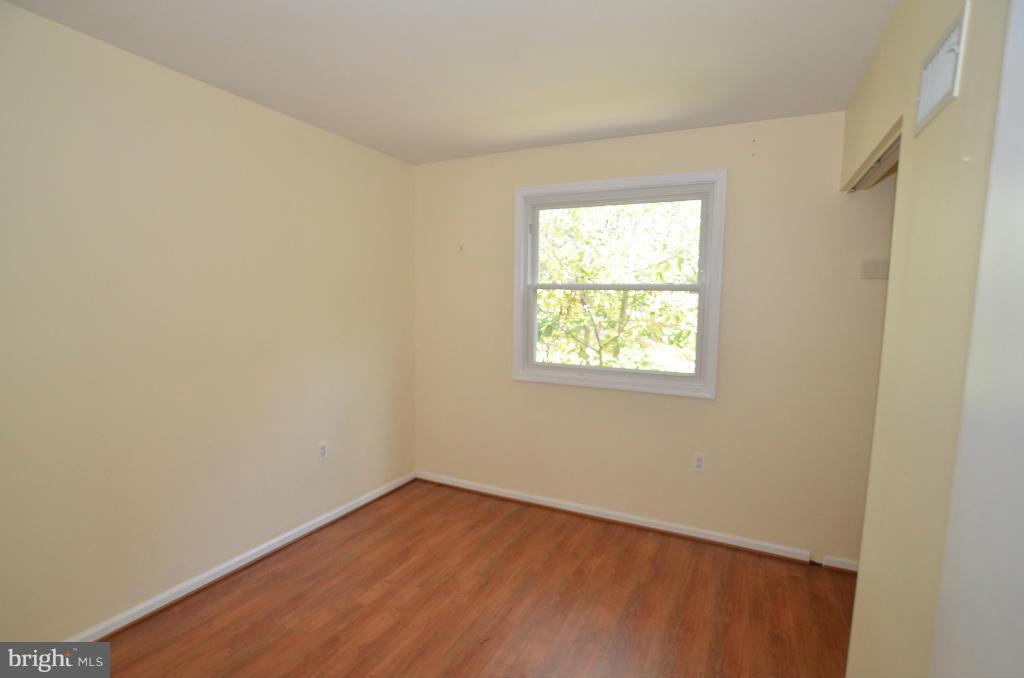 6711 Garrett Road Derwood, MD 20855 - Photo 7 of 21 an empty room with a window