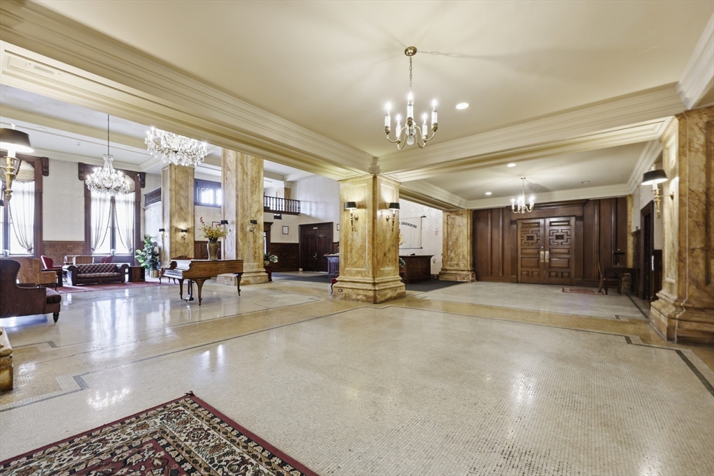 140 Chestnut Street, Unit 319 Springfield, MA 01103 - Photo 37 of 39