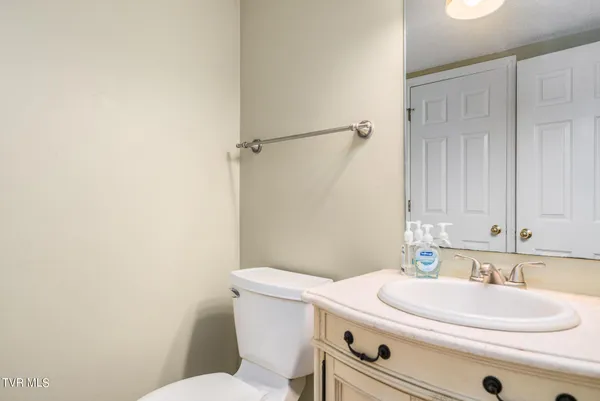 $1,400 | 1109 Skyline Drive, Unit 1, Johnson City, TN 37604