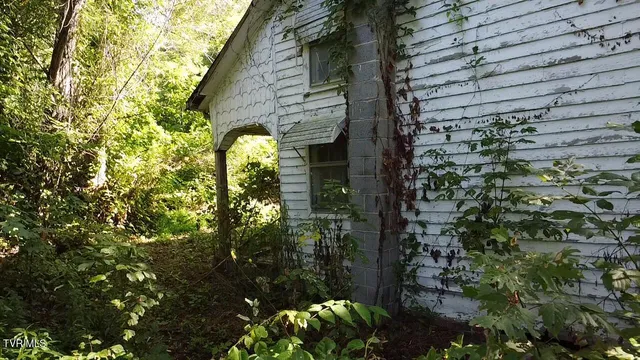 $165,000 | 10519 Fairview Road, Blackwater, VA 24221