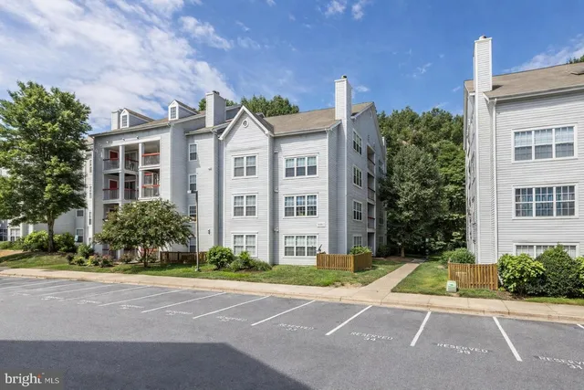 $219,000 | 18512 Boysenberry Drive, Unit 199129, Gaithersburg, MD 20886