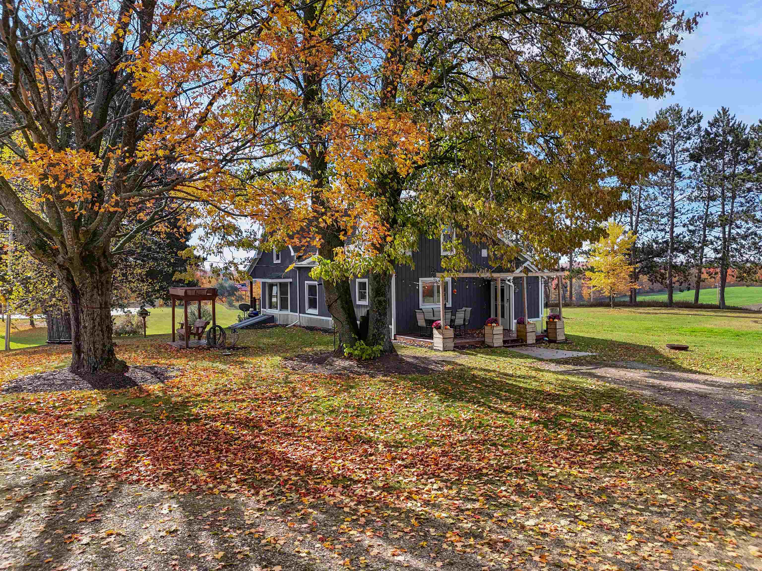 9649 East 48 Road Cadillac, MI 49601 - Photo 6 of 37
