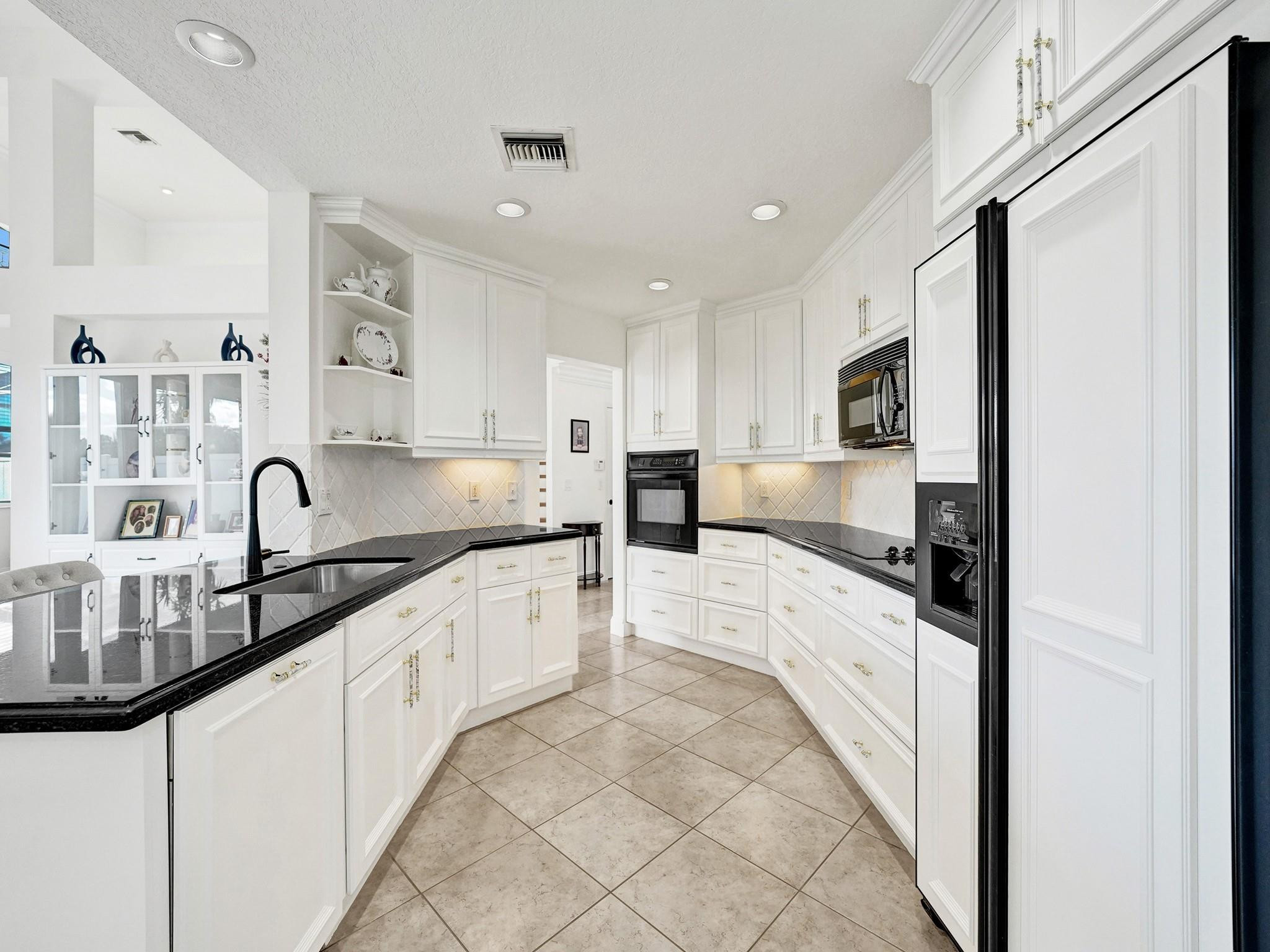 6298 Brava Way Boca Raton, FL 33433 - Photo 37 of 91 Photo 37