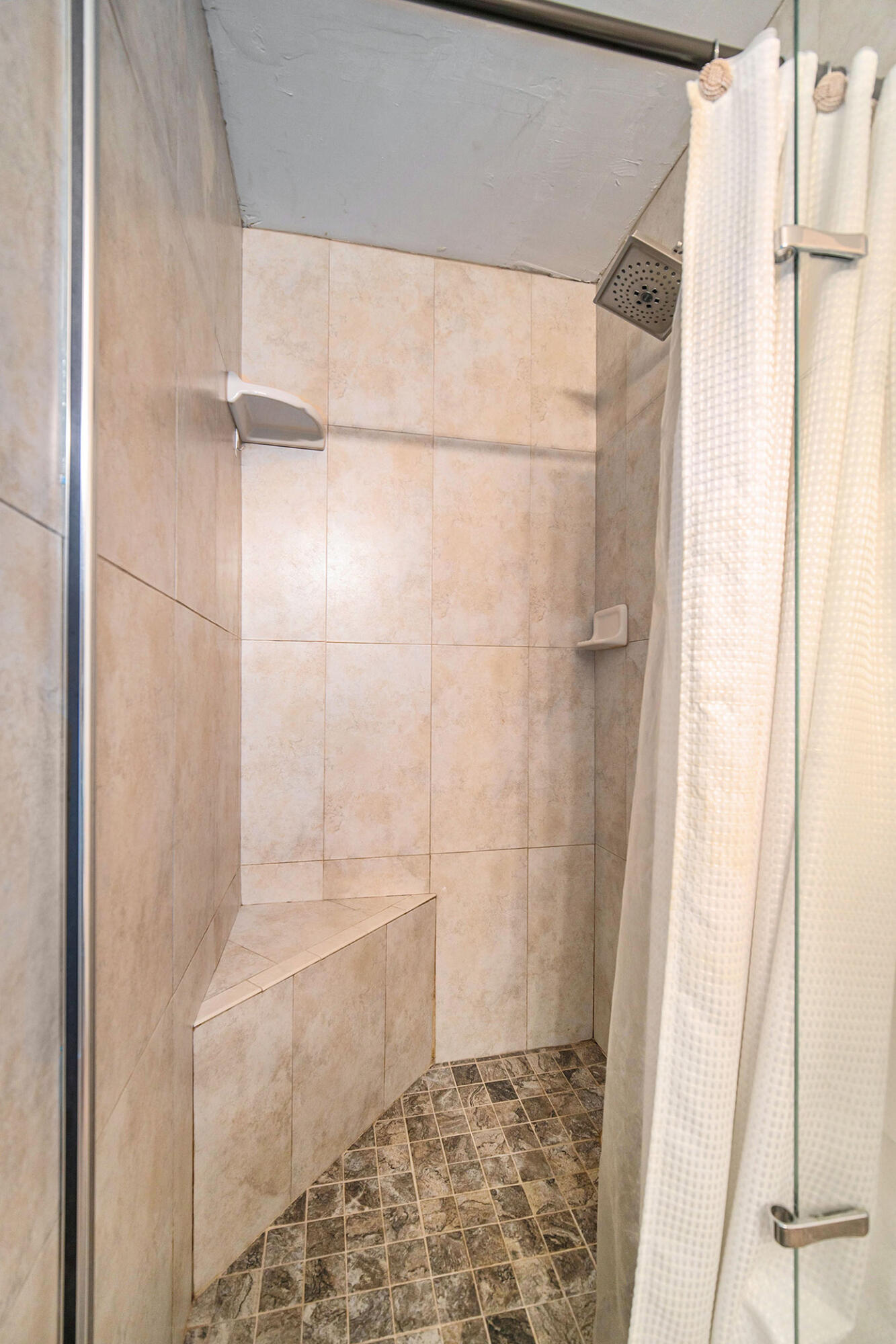 390 Ambs Road Michigan Center, MI 49254 - Photo 11 of 35 Stand up shower