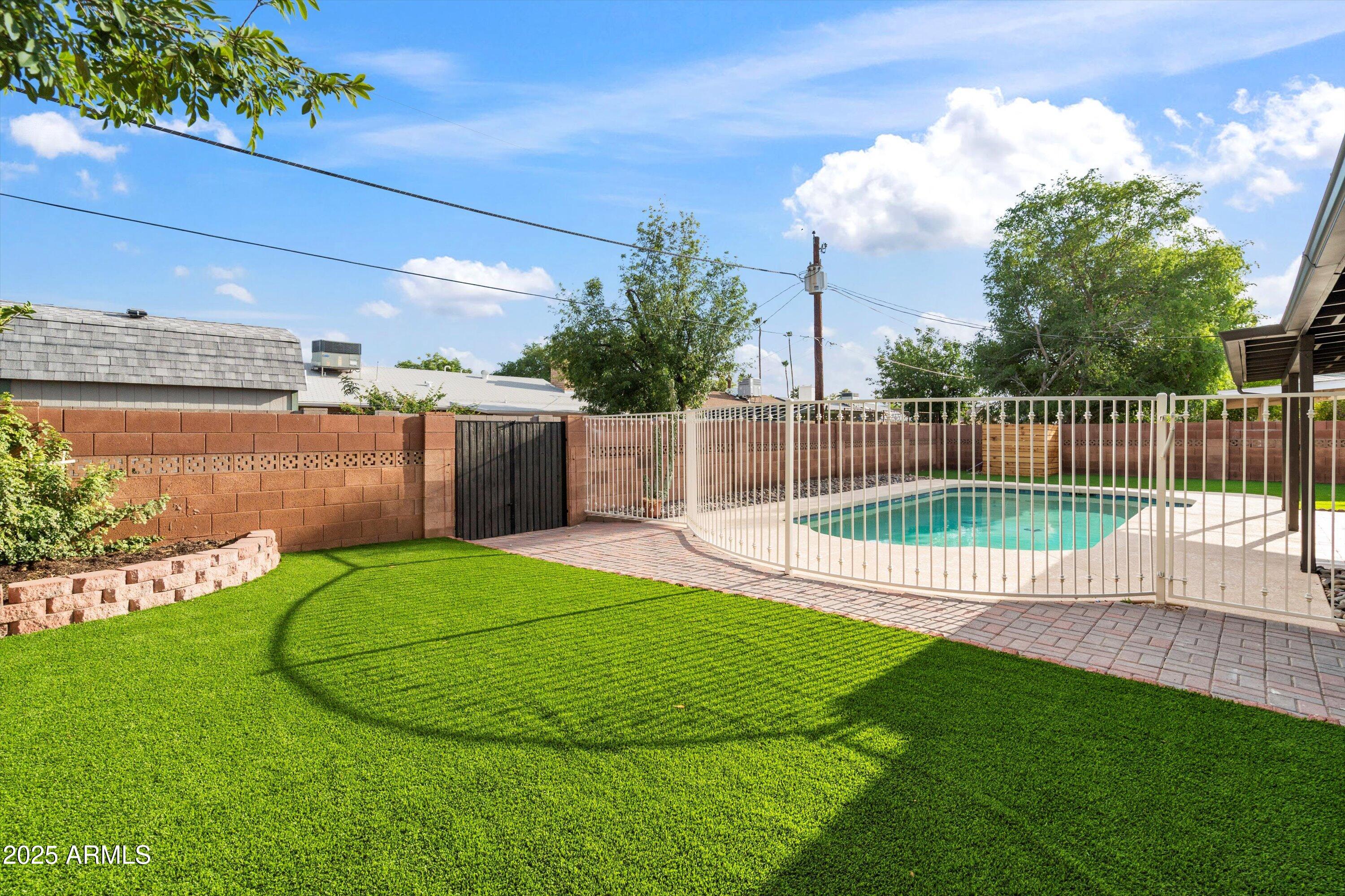 1713 West Royal Palm Road Phoenix, AZ 85021 - Photo 22 of 25 Backyard