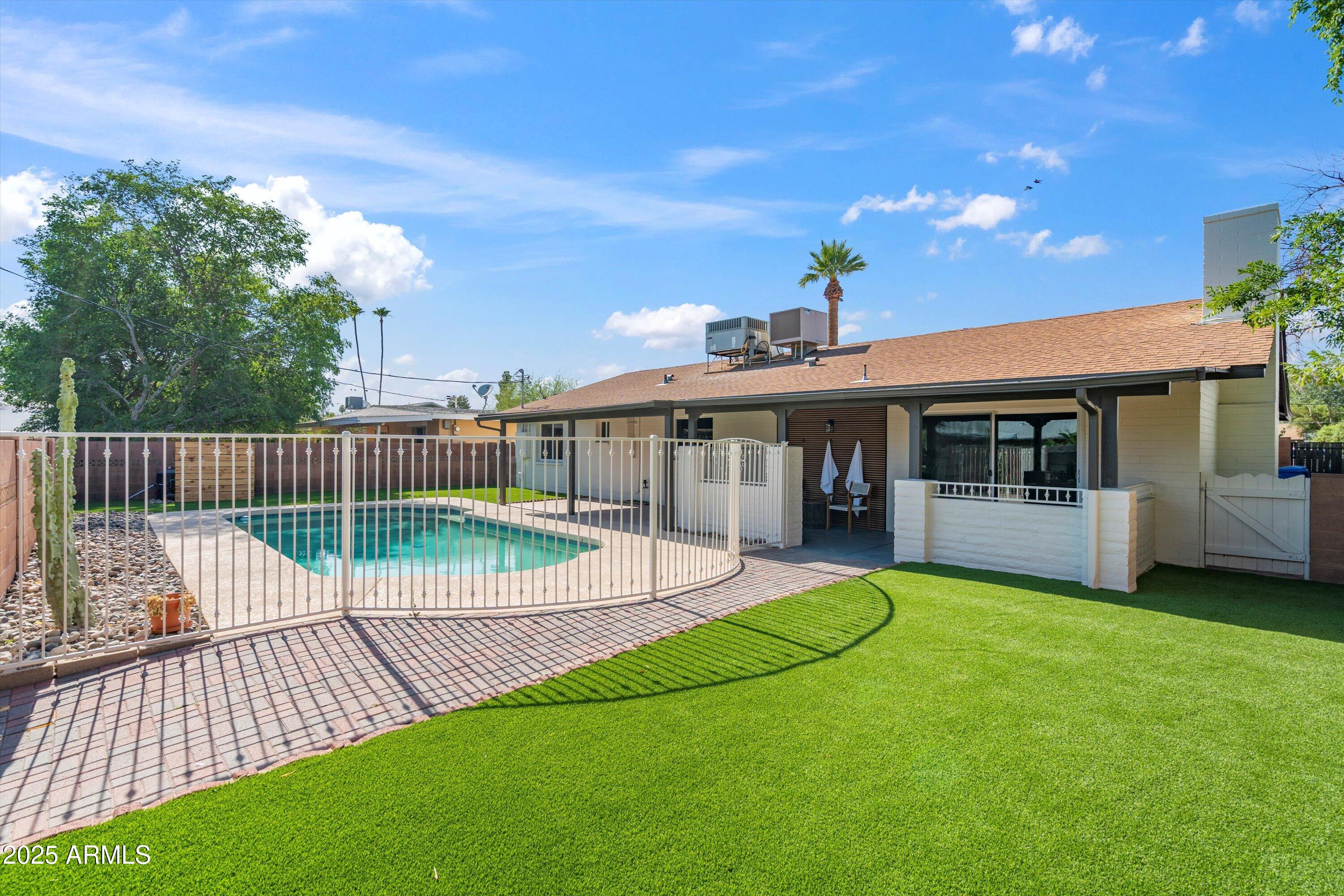 1713 West Royal Palm Road Phoenix, AZ 85021 - Photo 23 of 25 Backyard