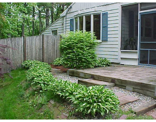 2 Lockwood Road Wilmington, MA 01887 - Photo 3 of 10 Gallery Image 3