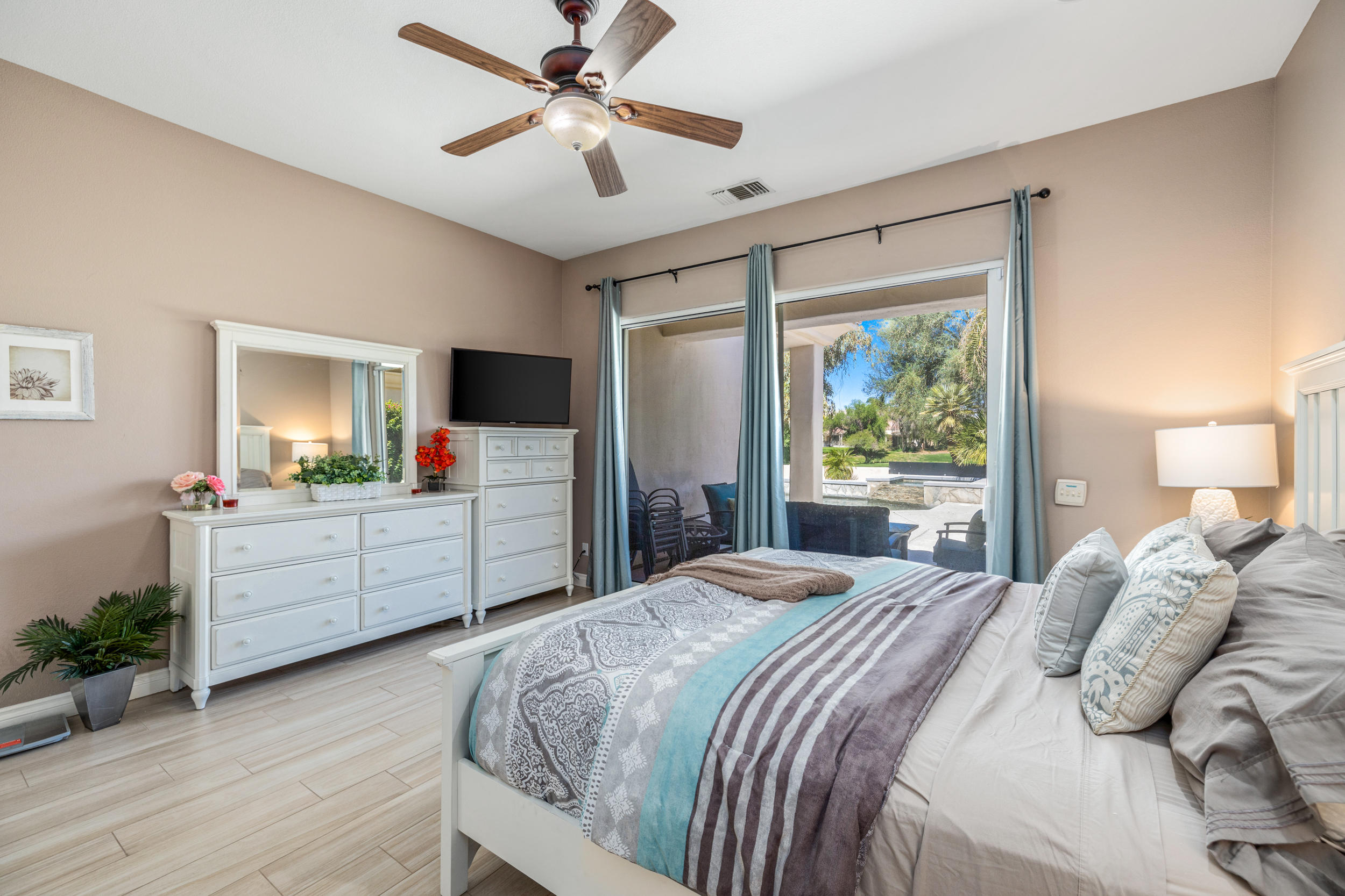 243 Loch Lomond Road Rancho Mirage, CA 92270 - Photo 15 of 42 068A3897