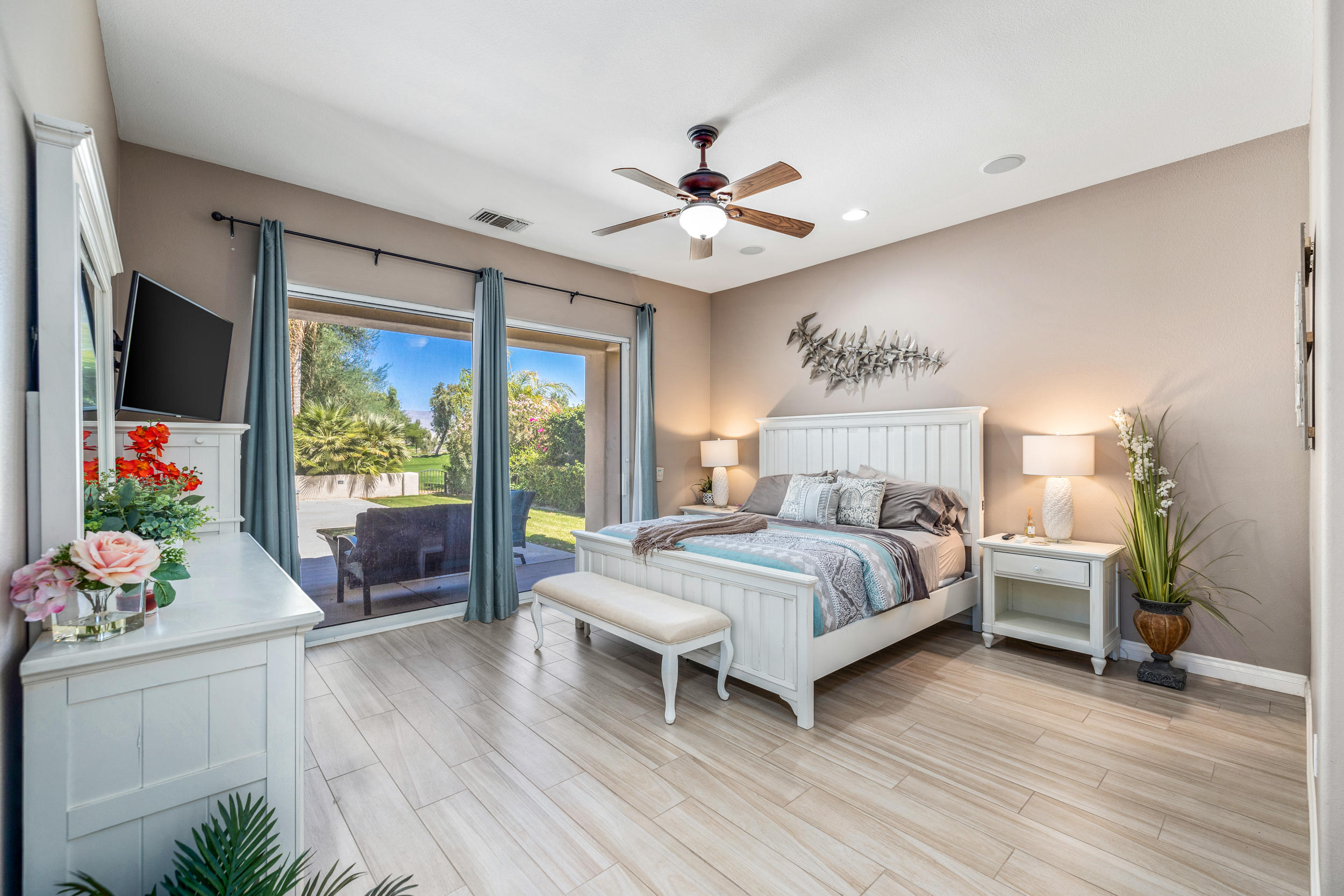 243 Loch Lomond Road Rancho Mirage, CA 92270 - Photo 3 of 42 068A3892