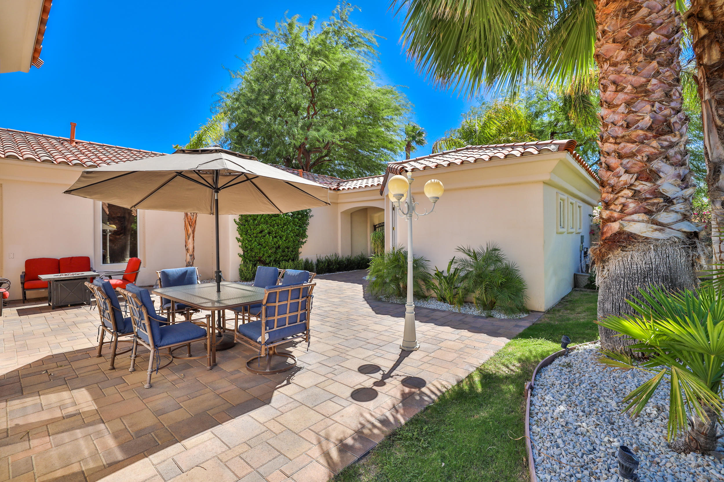 243 Loch Lomond Road Rancho Mirage, CA 92270 - Photo 10 of 42 068A3863