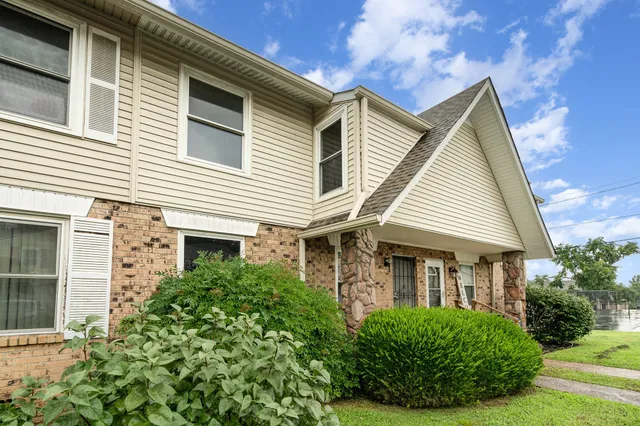 $1,700 | 3880 Priest Lake Drive, Unit 21, Nashville, TN 37217