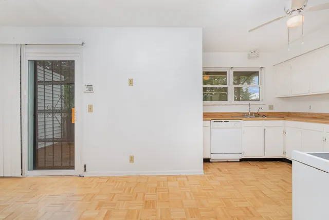 $1,700 | 3880 Priest Lake Drive, Unit 21, Nashville, TN 37217