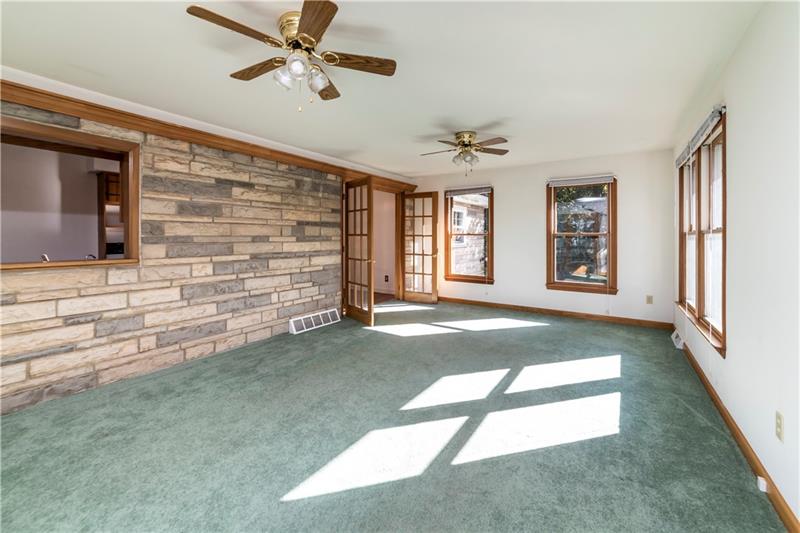 38 Michael Road Russellton, PA 15076 - Photo 3 of 19 spacious, naturally lit family room off of the dining area